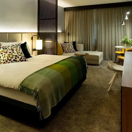 Aparthotel Adina Frankfurt Westend