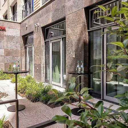 Adina Frankfurt Westend Aparthotel 4*