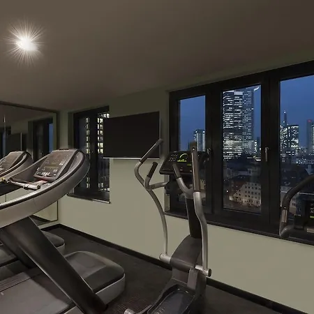 Adina Frankfurt Hotel 4*