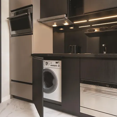 Adina Frankfurt Westend 4*