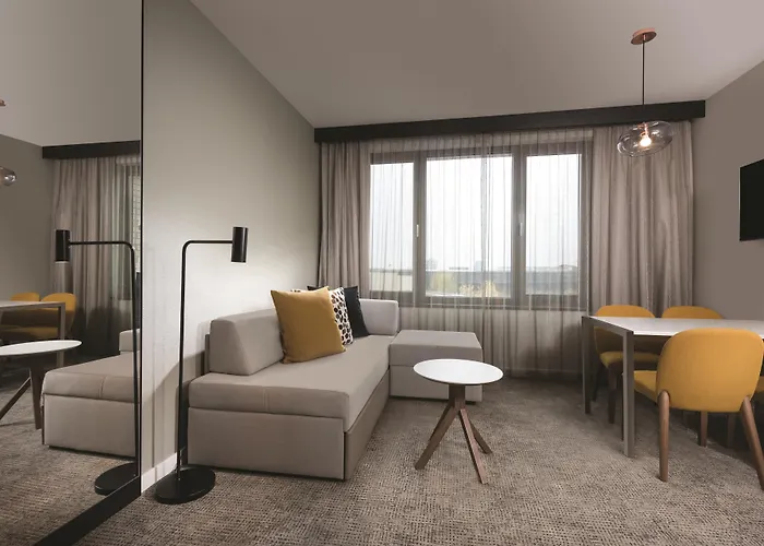 Adina Frankfurt Westend Апарт-отель 4*