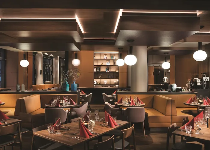 Adina Frankfurt Westend 4*