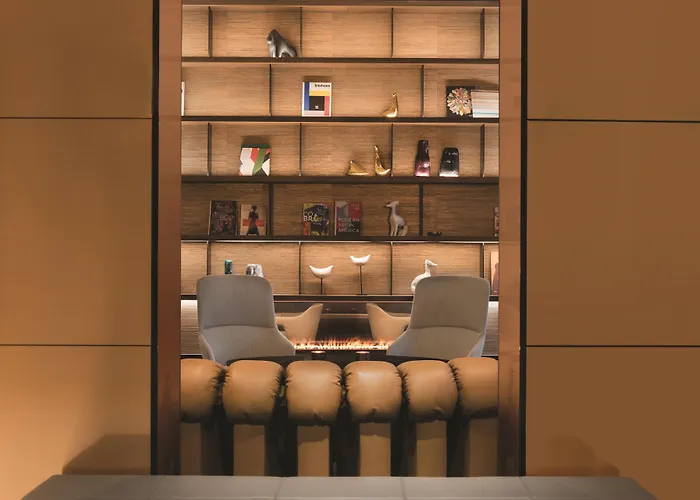 Апарт-отель Adina Frankfurt Westend