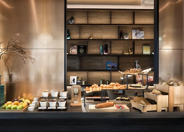 Апарт-отель Adina Frankfurt Westend