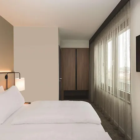 Adina Frankfurt Westend מלון דירות פרנקפורט