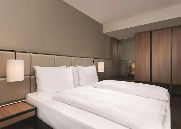 法兰克福西区阿狄娜公寓酒店 公寓式酒店 4*