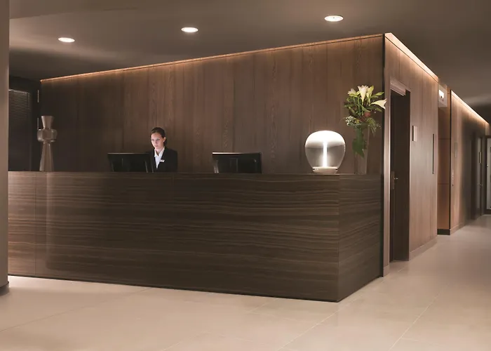 Adina Frankfurt Westend פרנקפורט