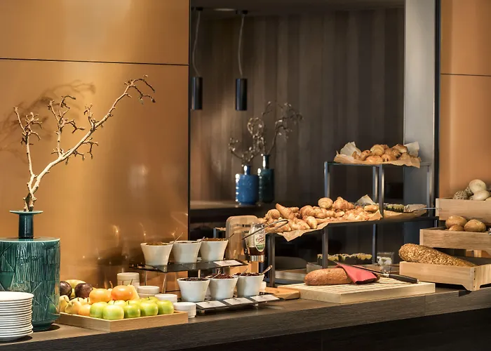 Adina Frankfurt Westend 4*