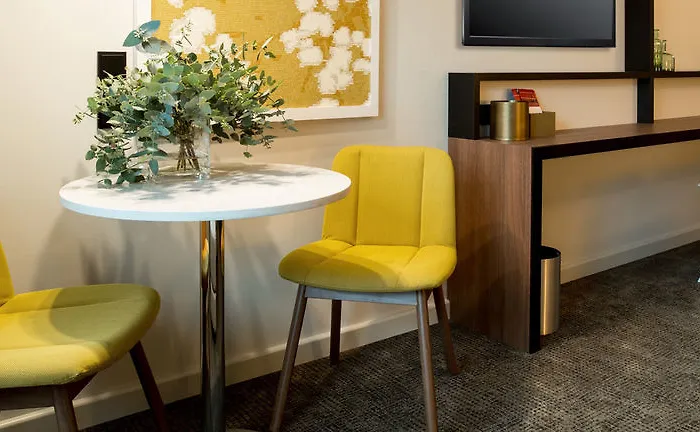 Hotel apartamentowy Adina Frankfurt Westend 4*