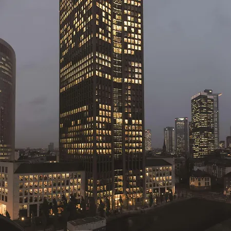 Adina Frankfurt Westend